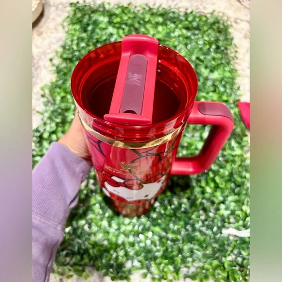 Hello kitty stanley 40 oz - Picture 5 of 6